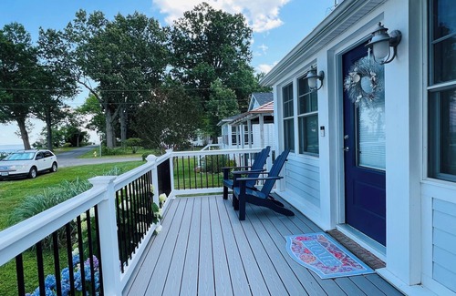 Issue Cottage | Waterfront Cottage w/Private Pier & Beach ~ Lil' Paradise On The Potomac