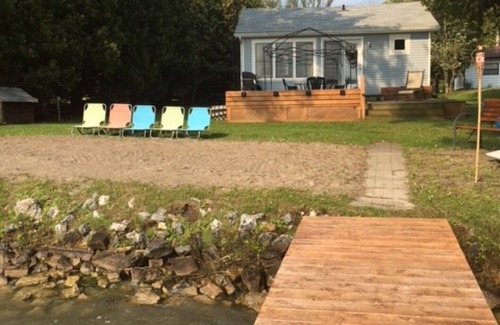 Colborne Cottage | Waterfront Cottage Oasis! 1 Hours From Toronto!