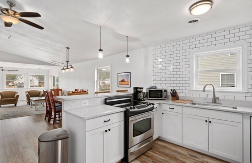 Colington Harbour House | Waterfront dog-friendly 2BR with private boat dock