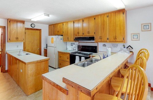 Brigands' Bay House | Waterfront, Dog-Friendly House w/Shared Pool, Free WiFi, Private W/D, Central AC