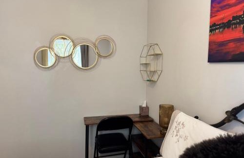 Docklands House | Waterfront double room with fireplace in the heart of Royal Docks