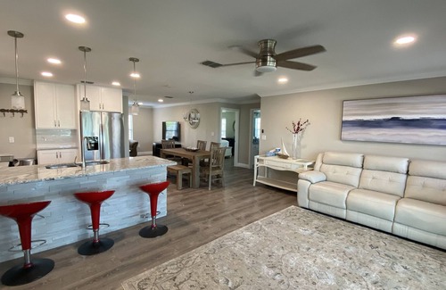 Spring Hill House | Waterfront Hernando beach 3 beds/2bath on deep water canal w/Dock, Fishing/kayak