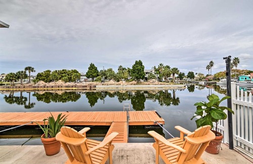 Spring Hill House | Waterfront Hernando Beach Home with 40-foot Dock!