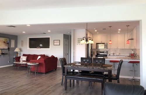 Bullhead City House | WATERFRONT HOME A, Sleeps 10, private dock, near launch ramp 5627146969