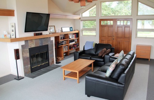 Anacortes House | Waterfront home on Guemes, the San Juan’s quietest island