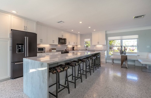 Bradenton House | Waterfront Home! Sleeps 8 Heated Pool Spa Boat Dock Chef Kitchen Small dogs OK