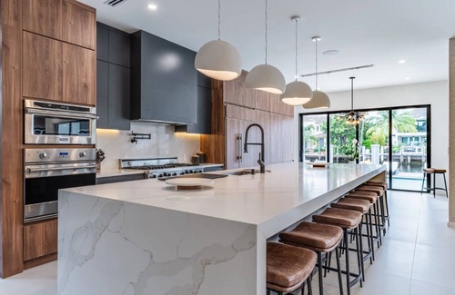 Seven Isles House | Waterfront Home just steps away from Las Olas Blvd. and Las Olas Beach!