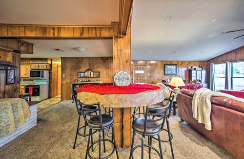 Cedar Creek Reservoir House | Waterfront Home w/Boat Dock in Gun Barrel City