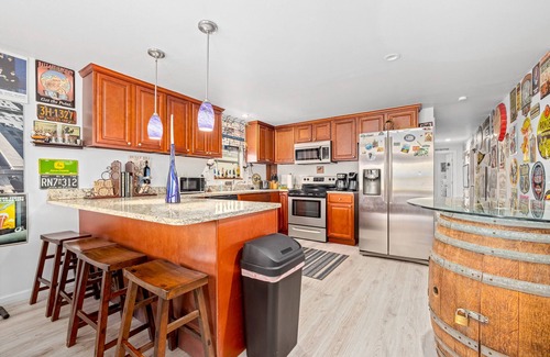 Goodland House | Waterfront home with kayaks, washer/dryer & fast WiFi