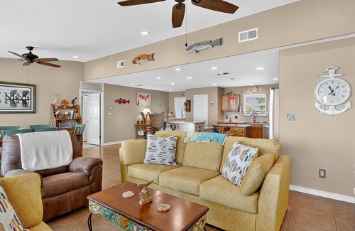 Rockport House | Waterfront Home with Pool, Cabana & Boat Slip
