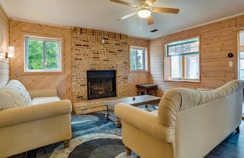 Grayling House | Waterfront Houghton Lake Vacation Rental w/ Dock!
