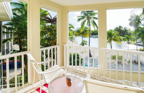 Rum Point Condo | Waterfront Island House #14, Rum Point, Beach, Pool, Bikes, Kayaks, Paddleboards