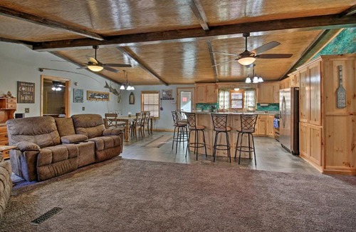 Mid America House | Waterfront Lake Hamilton House with Boat Dock!