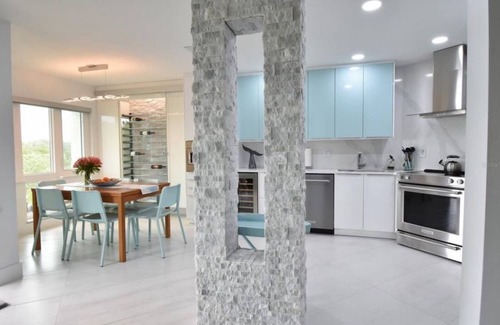 Tierra Verde Condo | Waterfront Modern & Stylish 2bed-2bath condo with stunning Tampa Bay views