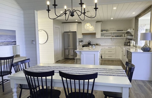 Darnley House | Waterfront oasis with private dock, hot-tub, 2 minutes to beach