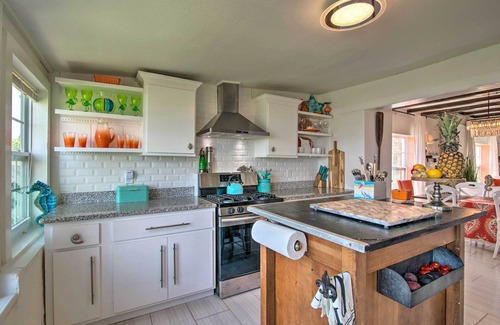 Port Isabel House | Waterfront Port Isabel Family Home w/Pool & Pier!