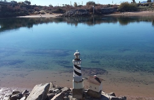 Mohave Valley House | WATERFRONT,PRIVATE BOAT RAMP,SANDY BEACH ,GATED COMMUNITY, 3.5 bedrooms, 2 bath