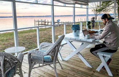 Leonardtown House | Waterfront✦Private Dock✦Incredible Views & Sunsets✦