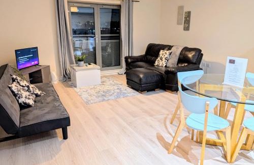 Newcastle-upon-Tyne Apartment | Waterfront Quayside Apartment with secure parking & lift, Ideal for Mobility Users