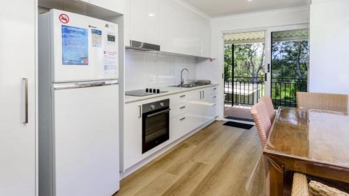Bongaree House | Waterfront Retreat with room for a boat - Welsby Pde, Bongaree
