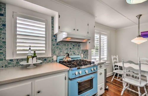 Seaside House | Waterfront Seaside Beach Home w/Views & Hot Tub!