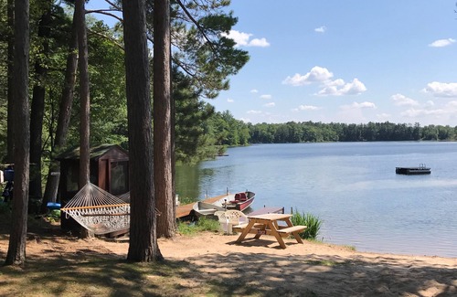 Lac du Flambeau House | Waterfront: sleeps 10. Pets Ok. Beef-o-Rama Fall Pontoon Specials!