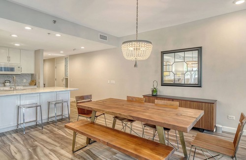 Whitney Beach Condo | Waterfront, Spa/Pool, Private Paradise on Longboat Key!