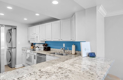 Meadows Condo | Waterfront "St. Croix" Penthouse, Pool, Dock, Pet