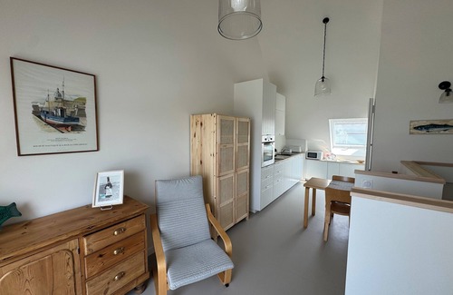Guilvinec Apartment | WATERFRONT STUDIO