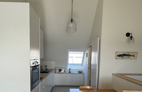 Guilvinec Apartment | WATERFRONT STUDIO