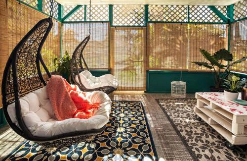 Old Naples House | Waterfront Studio Just minutes to Naples Beaches