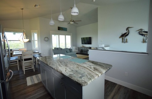 Captiva House | Waterfront Property with Dock and 2 Minute Walk to the Beach