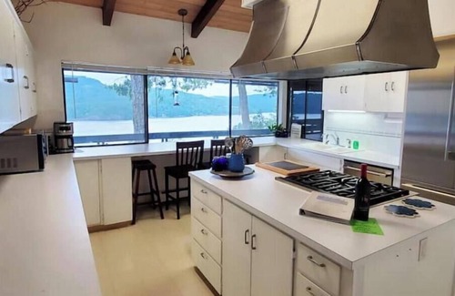 Rosario House | Waterfront View Rosario Sleeps 10-