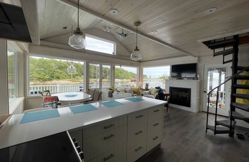 East Boothbay Cottage | Waterfront, views, the sound of open ocean, the tranquility of an idyllic cove