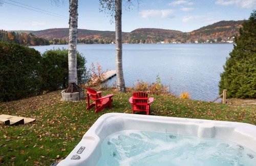 Saint-Damien House | Waterfront with Spa and Lake Access