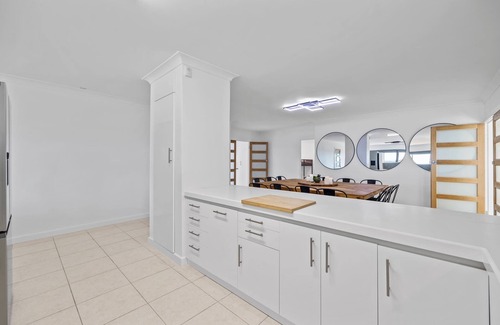 Dawesville House | Waterfront Wonder in Dawesville