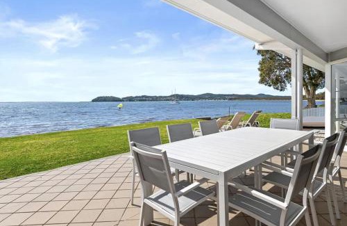 Salamander Bay House | Waterfront Wonderland 41 Foreshore Dr stunning house with a lift linen Wi Fi and ducted air conditioning