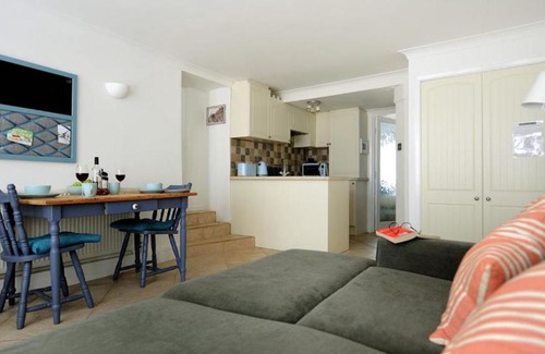 Charmouth Apartment | Waterloo Place