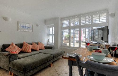 Charmouth Apartment | Waterloo Place in Charmouth