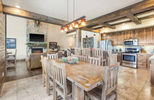 Indian Point House | WaterMill Cove Resort Luxury Lakefront Villa L-By Silver Dollar City-Theatre Room-POOL-Lazy River