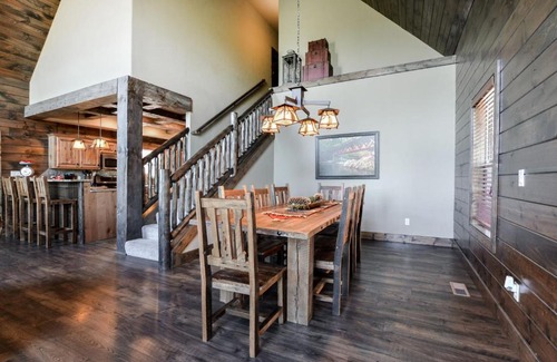 Indian Point House | WaterMill Cove Resort Lakefront Luxury Lodge 2mi to Silver Dollar City HUGE POOL Dock