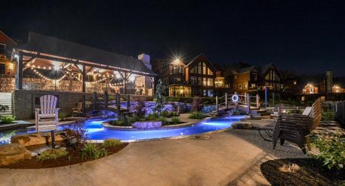 Indian Point Villa | WaterMill Cove Resort Luxury Lakefront Villa Theatre Room 2Mi to SDC POOL Kayaks Dock