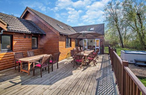 Pentney House | Waters Edge