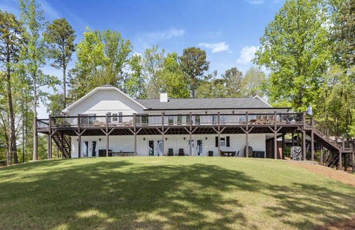 Seneca House | Waters Edge