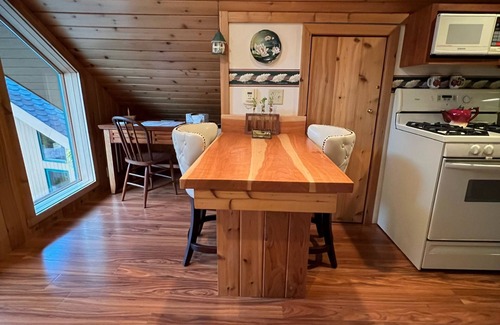 Ohiopyle Ski Chalet | Water’s View at Schaefer’s Cove