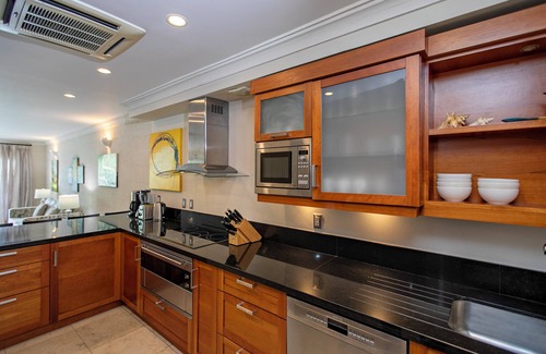 Old Trees Bay Apartment | Waterside 303