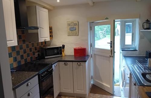 Chysauster Apartment | Waterside Cottage