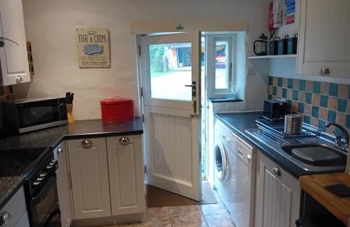 Chysauster Apartment | Waterside Cottage