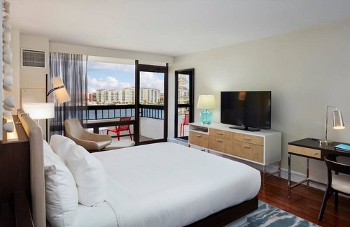 Boca Raton Hotel | Waterstone Resort & Marina Boca, Curio Collection by Hilton