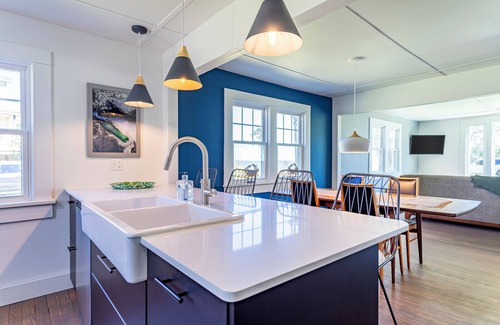 Coinjock House | Waterview Cottage on the Currituck Sound with Private Dock & Kayaks